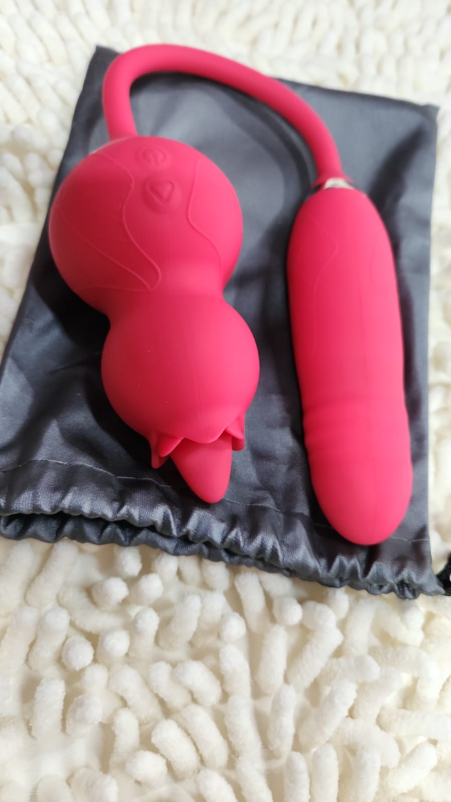 Vibrador 2 Em 1 Com Vai e Vem e Estimulador De Clitóris Recarregável