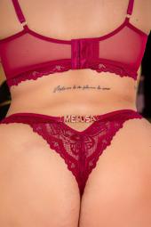 CONJUNTO PLUS SIZE COM BOJO DETALHES EM RENDA TULE E CALCINHA COM FRASE REMOVÍVEL - Imagem 2